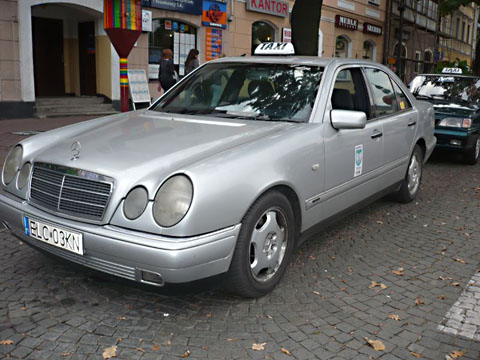 Taksówka ŁST - srebrny Mercedes
